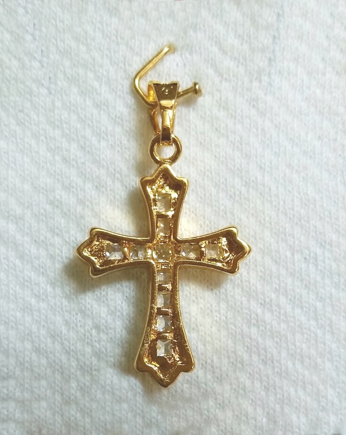 สินค้าหมดค่ะ จี้ไม้กางเขนประดับเพชรCZค่ะ