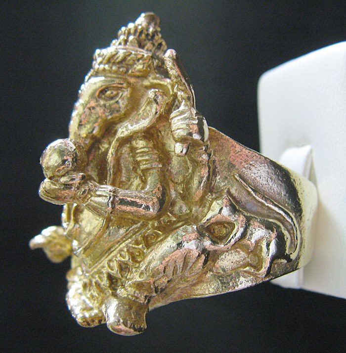 สินค้าหมดค่ะ แหวนพระพิฆเนศทองเหลือง เทพเจ้าแห่งความสำเร็จพร้อมใบคาถา แบบ5ค่ะ