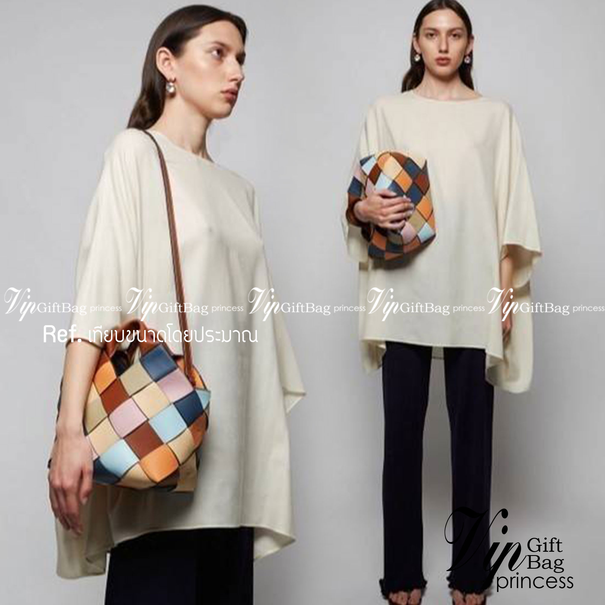 LOEWE SURPLUS LEATHER WOVEN BASKET BAG IN CLASSIC CALFSKIN กระเป๋าสาน กระเป๋าถือหรือสะพาย อะไหล่เงิน มาพร้อมสายสะพายยาวในตัว (ถอดได้ /ปรับระดับไม่ได้) ดีไซน์ถักทอแบบงานสานหมากรุก สวยล้ำนำสมัยมากๆ ค่ะ น้ำหนักเบา ตอบโจทย์การใช้ชีวิตระหว่างวันที่ดูไม่ซับซ้อน