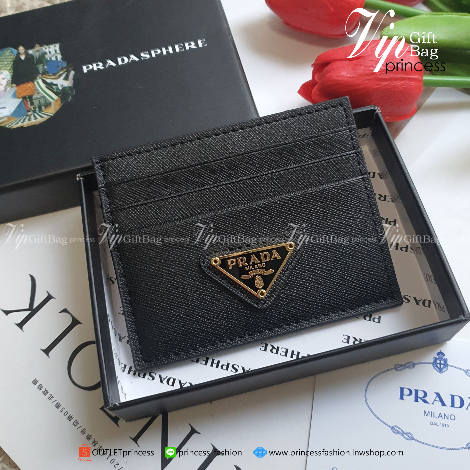 PRADA CARD HOLDER IN BLACK(GWP) 💳 จากพรีเมี่ยมกิ้ฟแบรนด์หรู