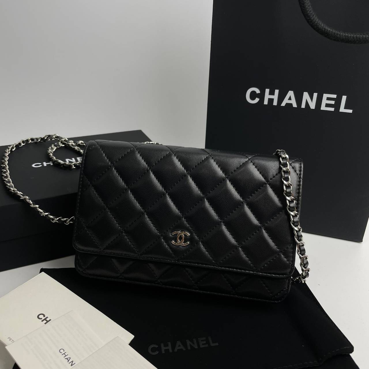 Chanel Wallet On Chain รุ่น Micro chip เกรดท็อปออริจินอล 1:1 สลับแท้ เกรดขายดีสุด งานสวยเป๊ะปัง ทรงสวยตรงปก ไม่ผิดหวัง ใช้งานต่างประเทศได้ ภาพถ่ายจากงานขายจริง