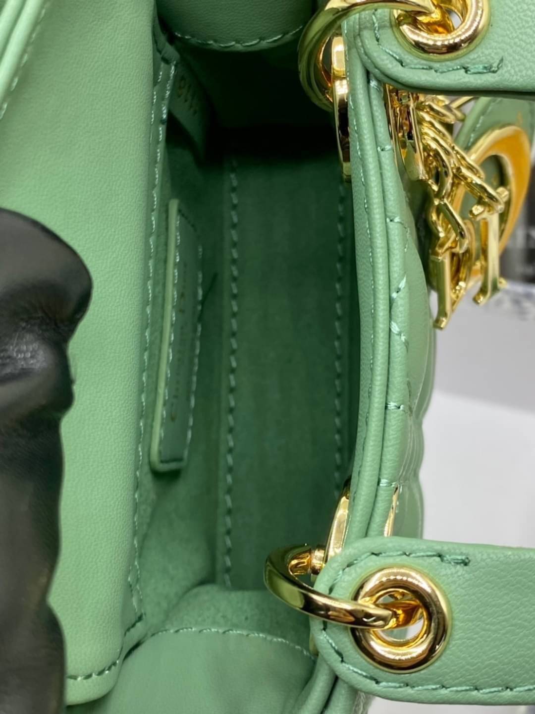 VIP 】หนังแท้ CHRISTIAN DIOR MICRO LADY DIOR BAG Cannage Lambskin