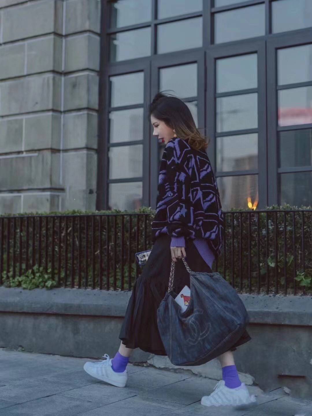 Chanel Blue Denim XL Coco Cabas Tote / CHANEL DENIM SHOULDER BAG กระเป๋าทรงช็อปปิ้งโท้ทใบใหญ่ เอาใจสาวๆสายแบกกันค่ะ กับรุ่นยีนส์ สุดวินเทจ 🧡 เกรดท็อปไฮเอน ใช้งานต่างประเทศได้