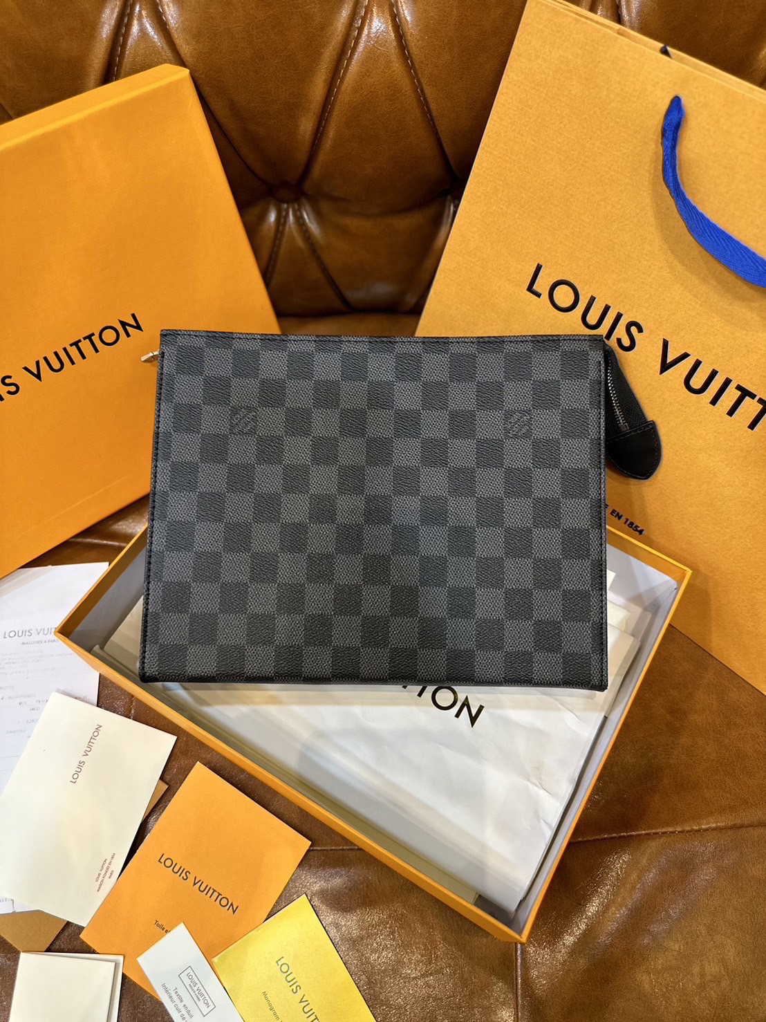 LV Pochette Voyage MM / LV Clutch กระเป๋าถือทรงคลัช ทรงพอช เกรดออริ สลับแท้ 1:1 ใช้ต่างประเทศได้ ใช้ได้ทั้งชายหญิง