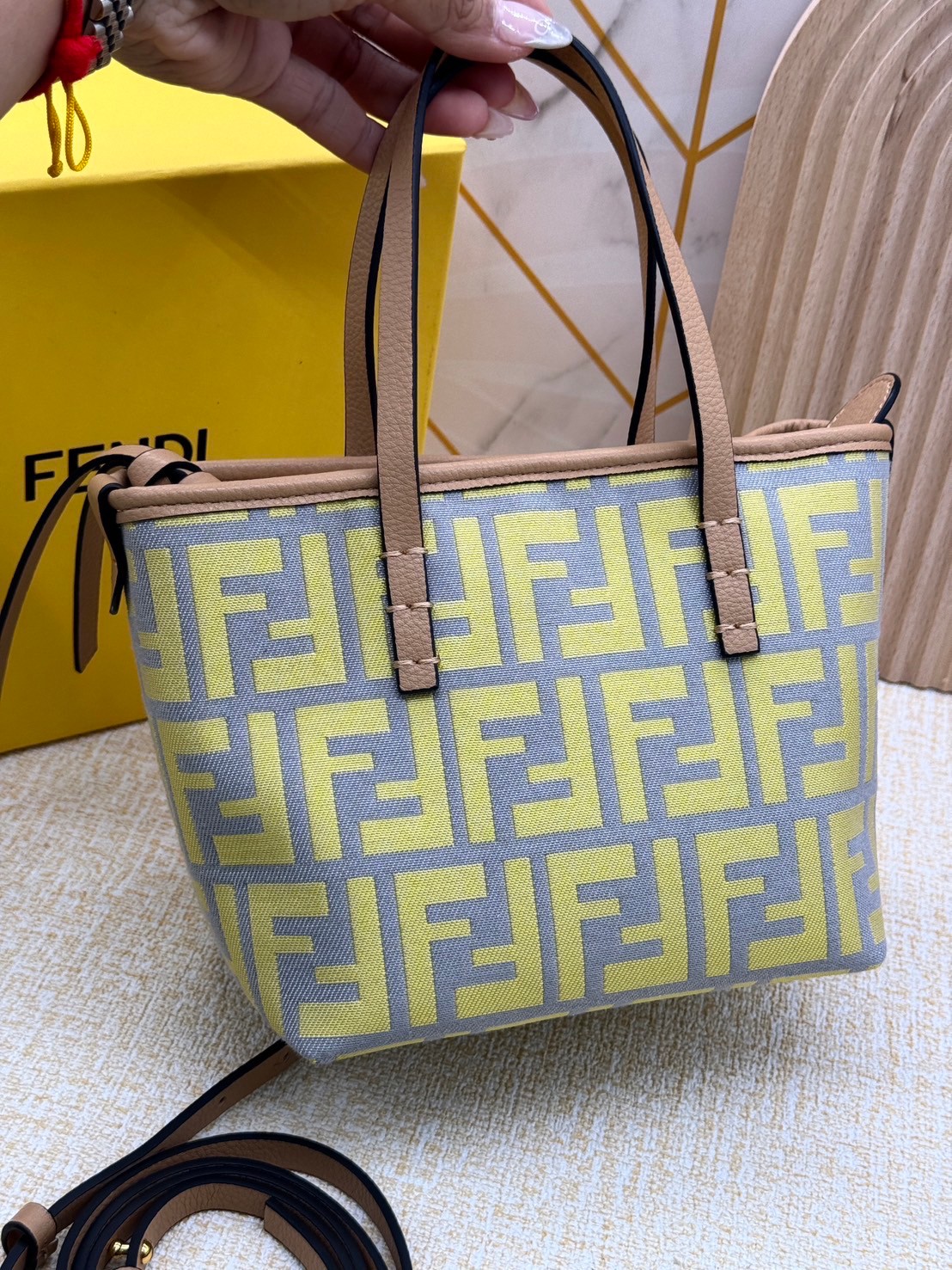 Fendi Roll Mini FF jacquard mini bag / YSL TOTE BAG MINI กระเป๋าสะพายทรงโท้ทไซส์มินิ เกรดออริ 1:1 ใช้งานต่างประเทศได้