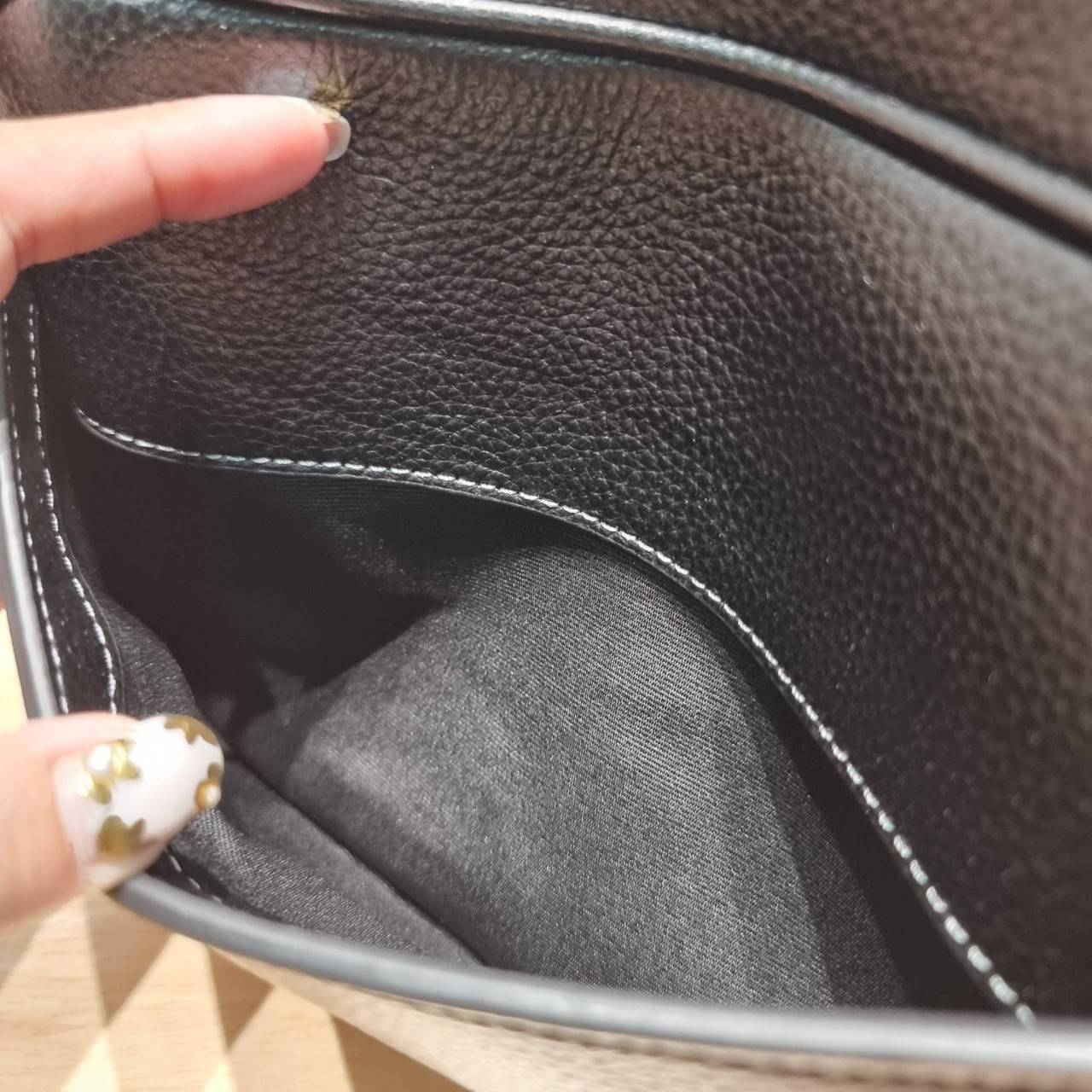 COACH ELIAS CROSSBODY IN SIGNATURE CANVAS BAG CJ509 CJ510 กระเป๋าครอสบอดี้ทรงคลาสสิค ดีไซน์รูปแบบใหม่ ใช้งานง่ายและสะดวก