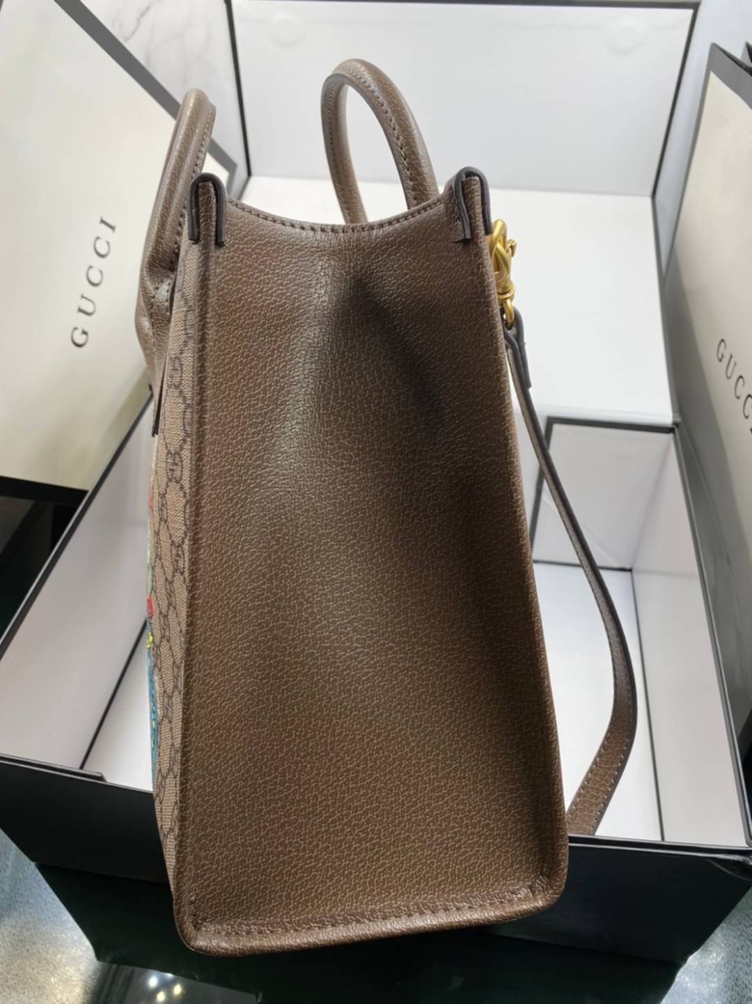 VIP 】Disney x Gucci Donald Duck tote bag พร้อมส่งที่ไทย งานหนังแท้ สวยมาก ราคาดีมากกก ไม่ควรพลาดเลยค่าาา