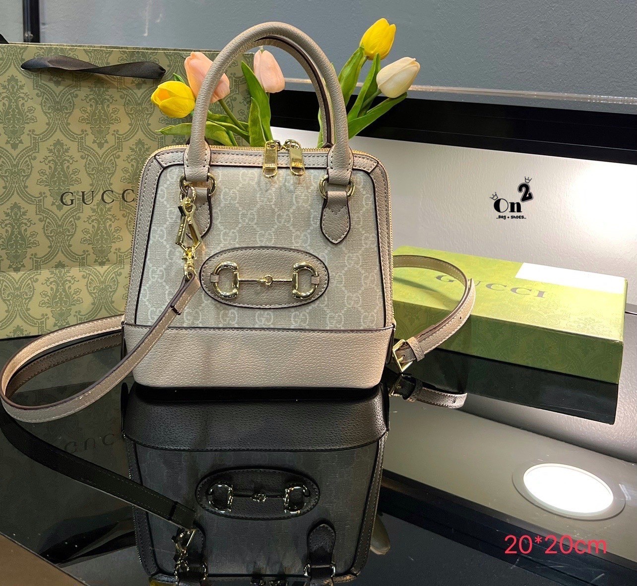 Gucci Horsebit 1955 mini top handle bag กระเป๋าสะพายกุชชี่ รุ่นใหม่ สีใหม่ งานซิปคู่อะไหล่สีทอง มาพร้อมสายสะพายยาวถอดออกถือได้ งานสวยเป๊ะ ปั๊มทุกจุด ราคาสุดคุ้ม ภาพถ่ายจากงานขายจริง ใช้งานต่างประเทศได้