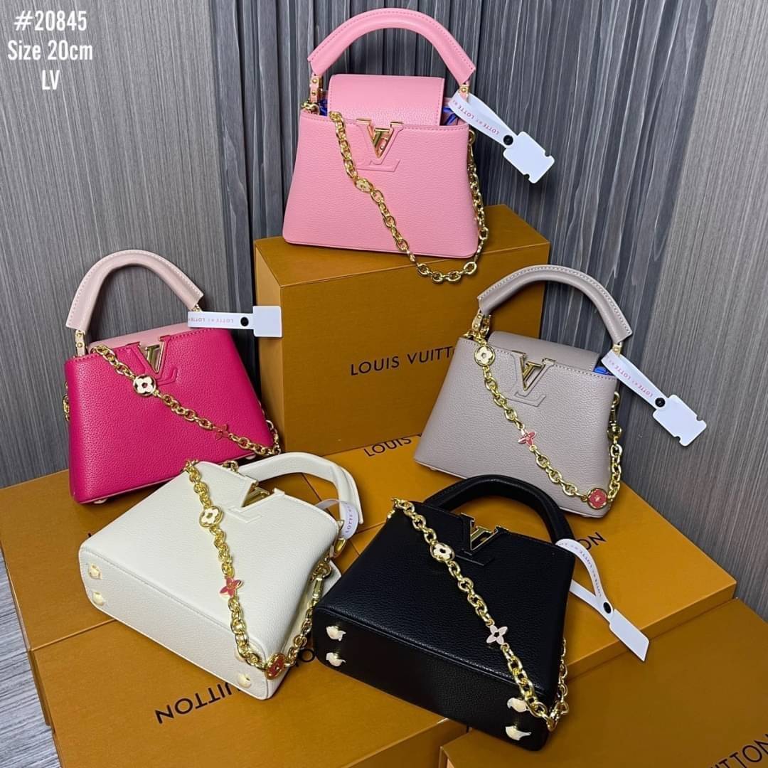 LV Capucines Mini top handle กระเป๋าสะพายไซส์มินิ ที่สุดของความสวย กระเป๋าถือสุดหรู ดีไซน์ทรงคลาสสิค ไซส์มินิ ดีงามม้ากกกก!!