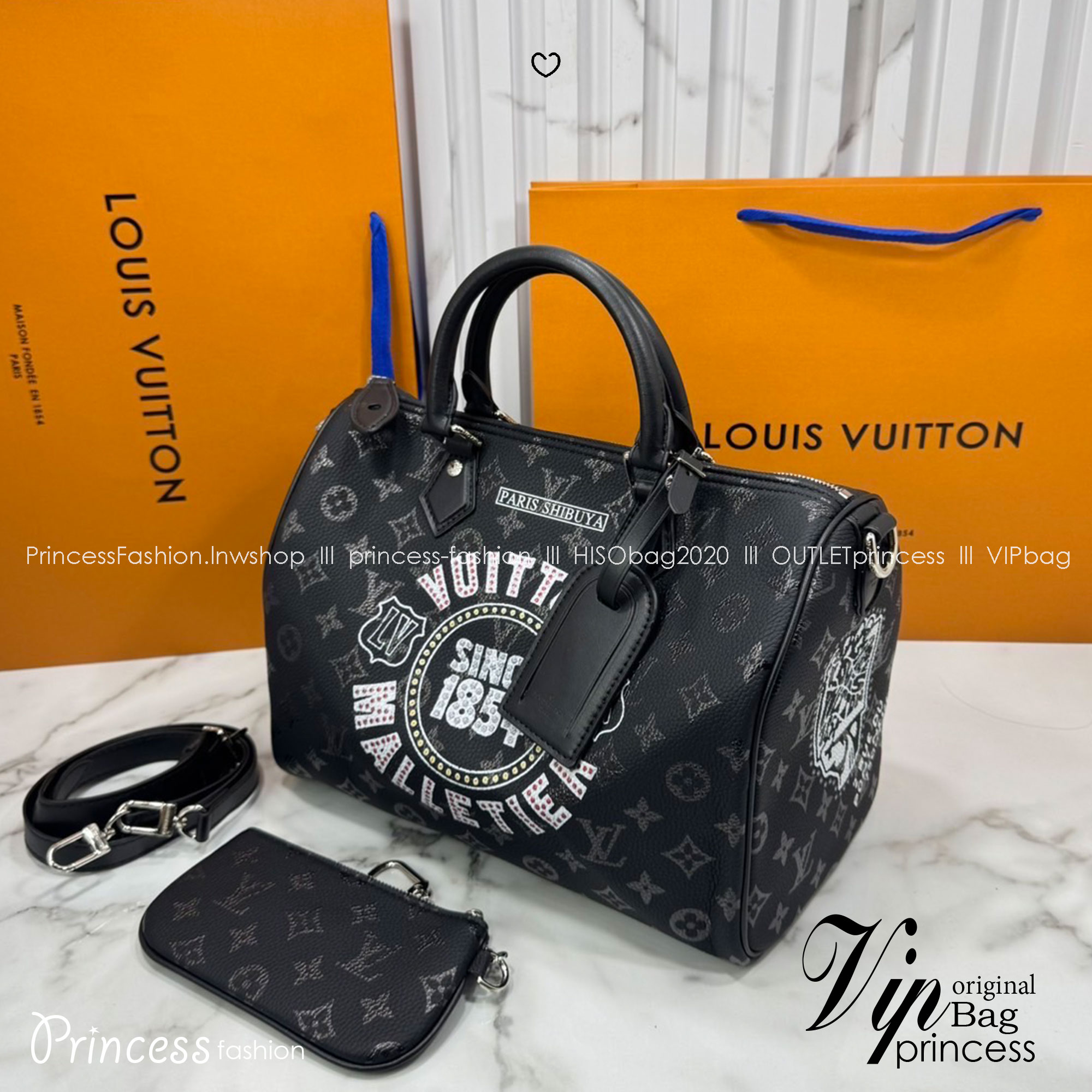 ORI หนังแท้ | LV Speedy P9 Bandoulière 30 Jackets กระเป๋าสะพายทรงหมอนสปีดี้ หนังสีดำสะท้อนถึงสไตล์ร็อค ประดับด้วยคริสตัล Swarovski® สีแดงอันโดดเด่น