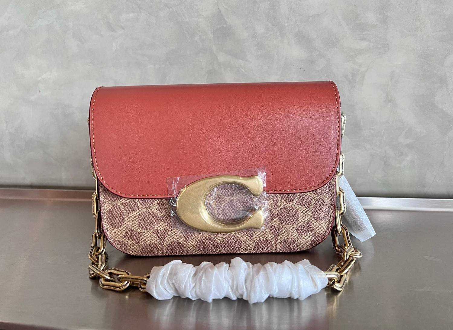 COACH IDOL BAG IN SIGNATURE CANVAS WITH SNAKESKIN DETAIL CM551 ใหม่ล่าสุด2023 โลโก้อะไหล่แบรนด์ใหญ่ซ้อนทับ Luxury สุดๆค่ะ