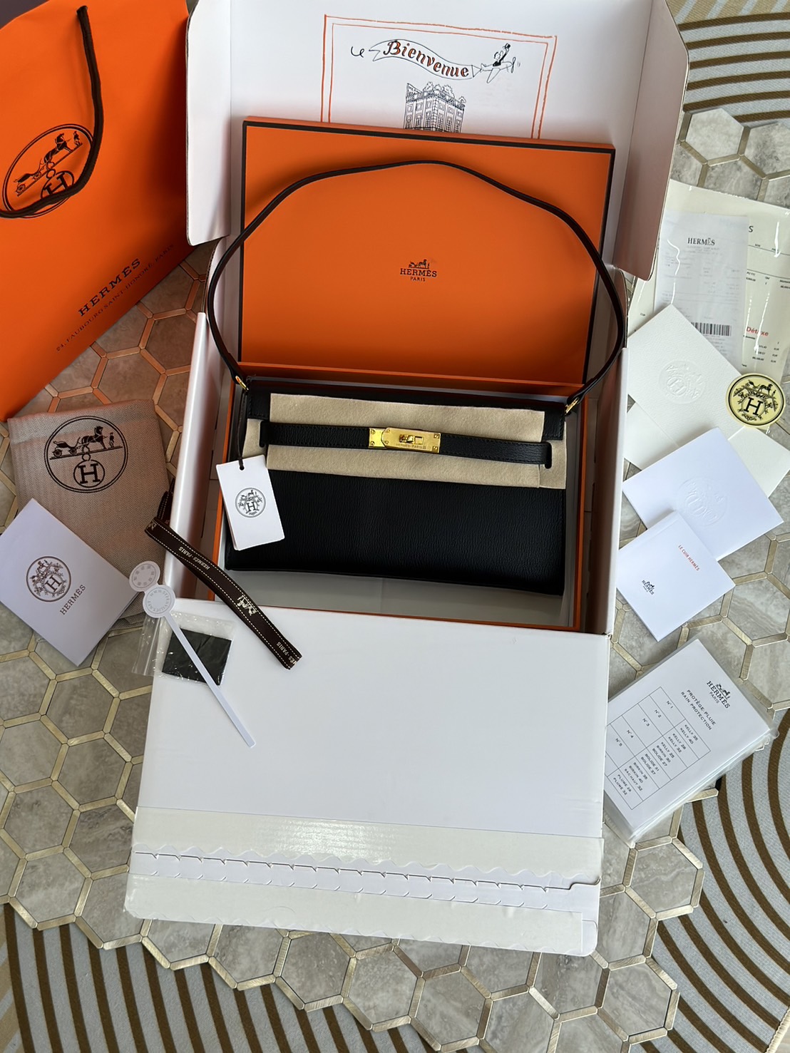 HERMES Kelly Classique To Go wallet swift leather เกรดงานดีสุด กระเป๋าแบรนด์หรูทรงกระเป๋าสตางค์ หนังแท้ เกรดออริ ท็อป สลับแท้ 1:1 ใช้งานต่างประเทศได้