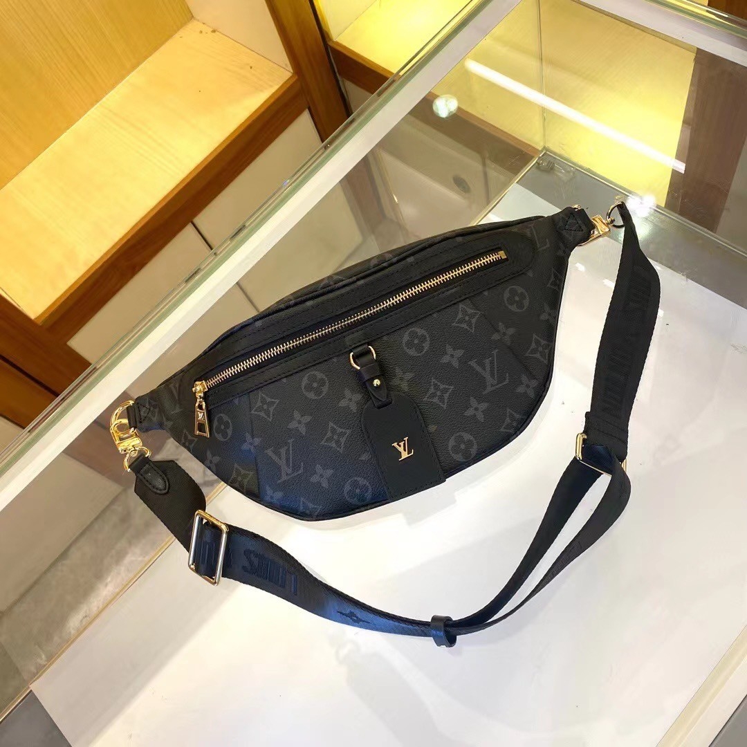 LV Hight Rise Bambag / LV Belt Bag พร้อมส่ง กระเป๋าคาดอก/คาดเอว ใช้ไ้ทั้งชายหญิง ไอเท็มเด็ดที่ใครๆก็ต่างรอคอย!! ทั้งดีไซน์และฟังก์ชั่นการใช้งาน ตอบโจทย์แน่นอนจ้า