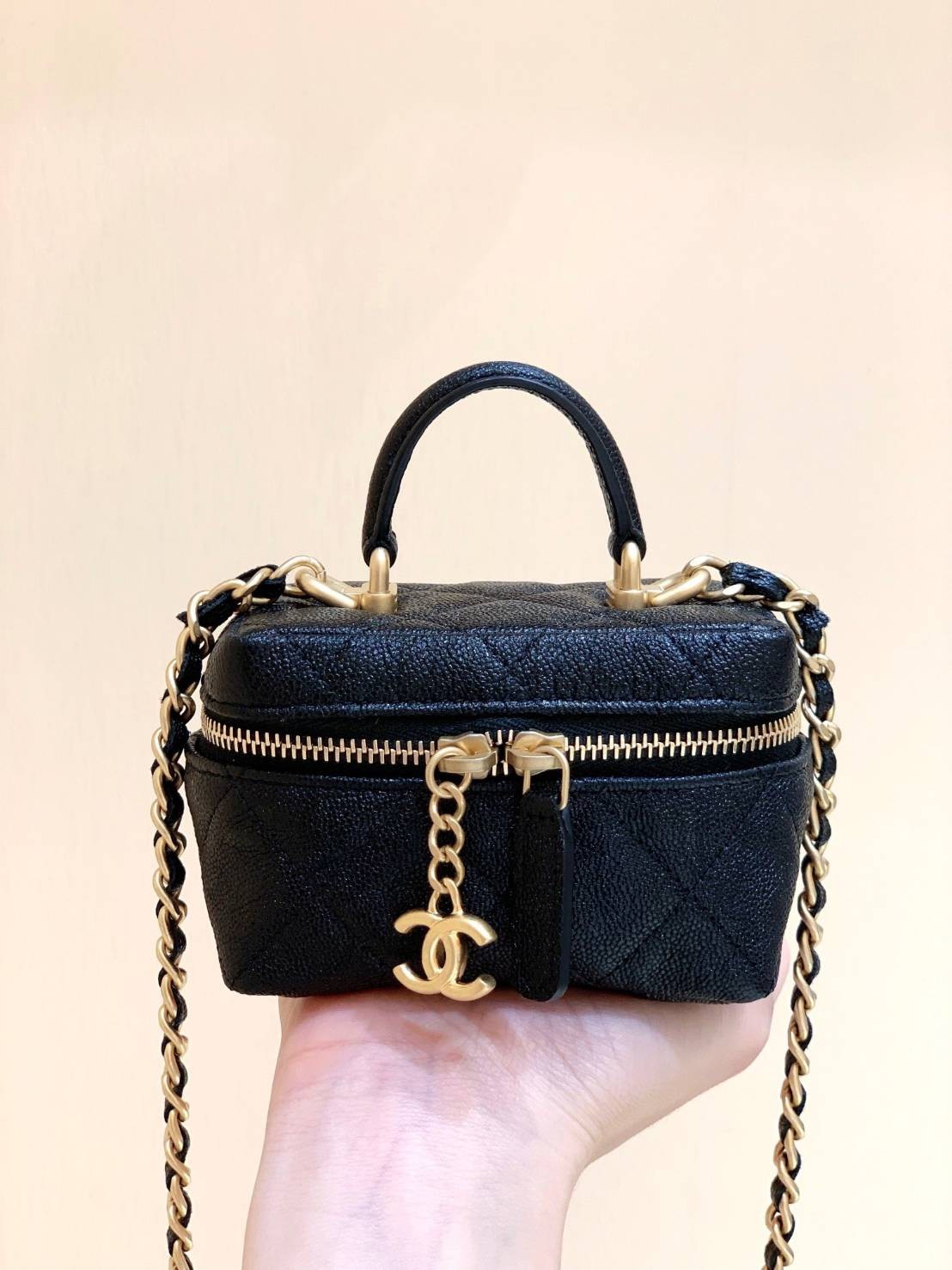 CHANEL Small VANITY With CHAIN พร้อมส่งแล้วค่า งานที่สาวๆ ตามหา เกรดท็อปออรินอล งานเหมือนสุด หนังแท้ สวยงามตามรูป