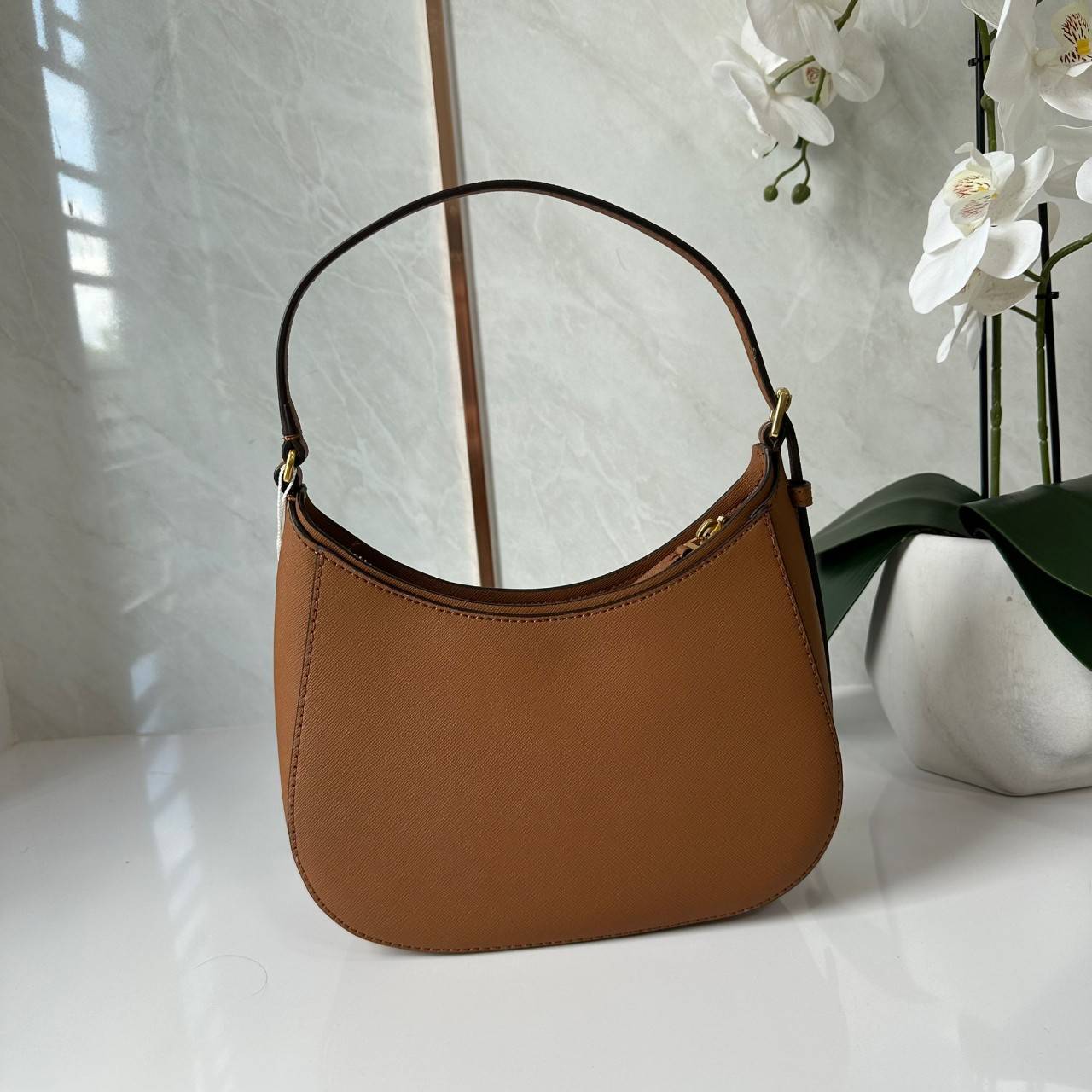 TORY BURCH EMERSON ZIP SHOULDER BAG 137416 / TORY BAG พร้อมส่ง 3 สี กระเป๋าสะพายไหล่ / คล้องแขน หนังซาเฟียโน่ ทนทาน