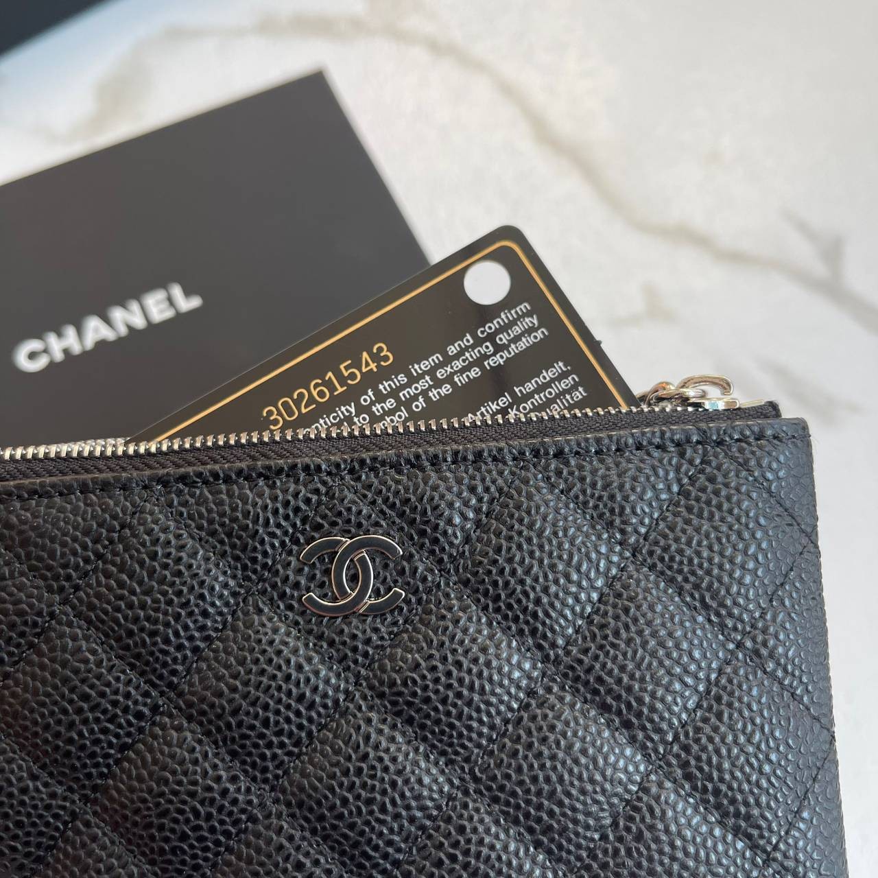 CHANEL MINI WALLET CAVEAR งานหนังแท้คาเวียร์สวยหรู ใช้งาน ตทป ได้ กระเป๋าใส่การ์ดหรือใส่แบงค์ รุ่นใหม่ที่สามารถใส่การ์ดได้เยอะ งานสวยมากค่ะ