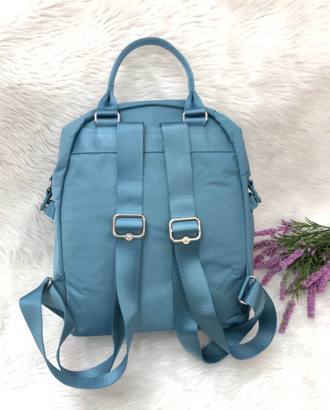 New arrival !!! Kipling Naleb Backpack 2018 พร้อมส่งที่ไทย ไม่ต้องรอพรีฯ กระเป๋าสะพายหลังดีไซน์น่ารัก เอาใจสาวๆยุคใหม่ วัสดุไนล่อนอย่างดี เสริมฟองน้ำ ด้านหน้ามีช่องซิปขนาดกลาง ใส่มือถือหรือของจุกจิกได้ค่ะ เปิดปิดช่องหลักแบบซิป ภายในโล่งกว้าง ใส่ของจุทีเดี