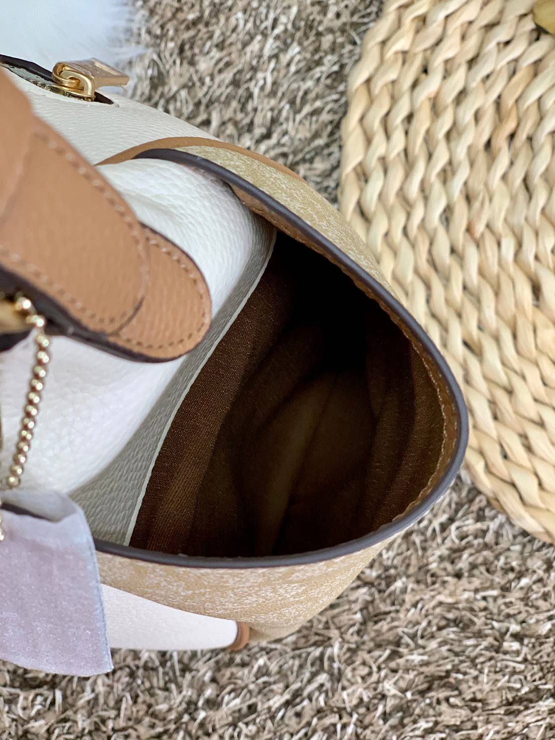 สินค้าออกใหม่ พร้อมคอลเลคชั่นสีใหม่ล่าสุดค่ะ! COACH RORI SHOULDER BAG ((C2855)) พร้อมส่งที่ไทย สวยก่อนใครแน่นอนค่ะ! กระเป๋าสะพายไหล่ หนังแท้ชั้นดีที่สุด หนังนิ่ม ทรงสวย หลงรักแน่นอนค่ะ😘