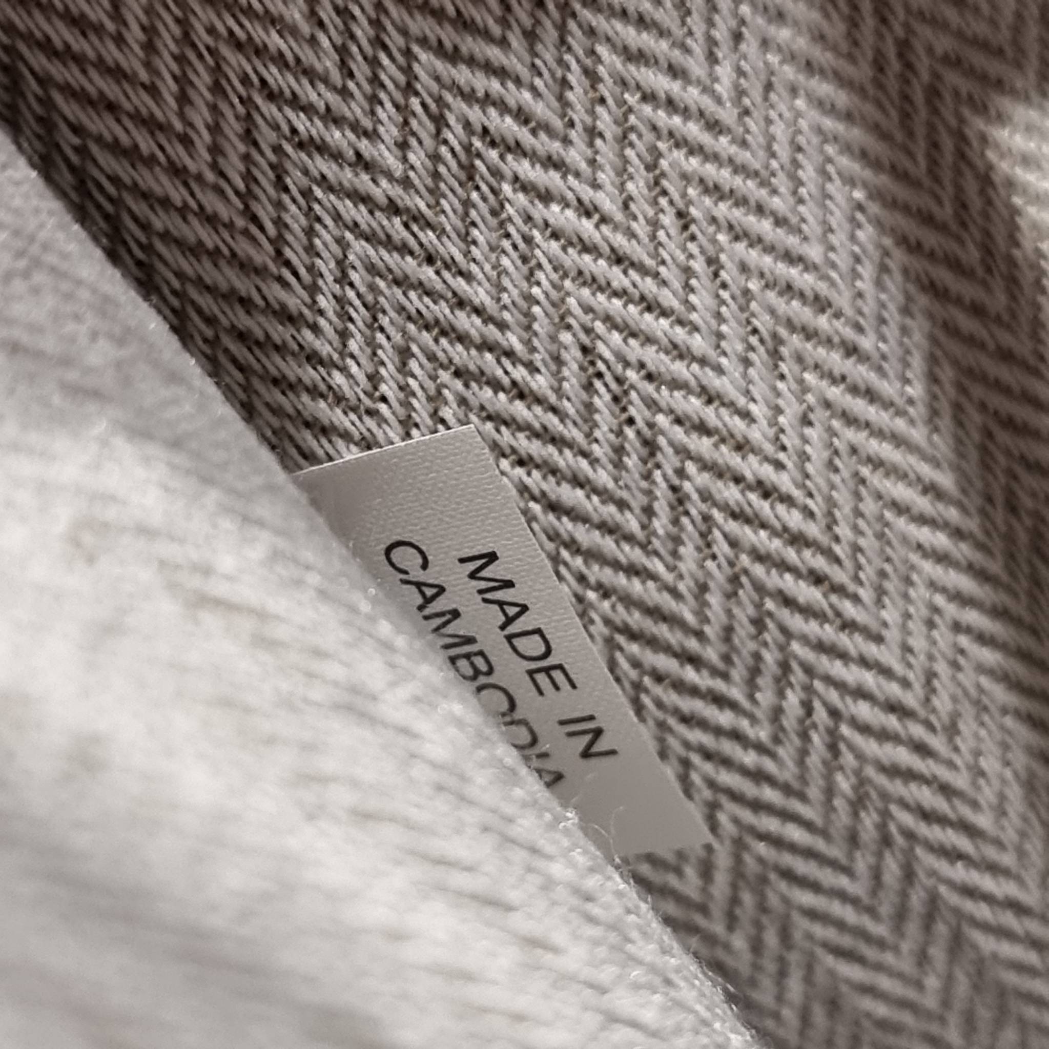 TORY BURCH ECO ELLA TOTE BAG / TORY TOTE BAG พร้อมส่ง 3 สี กระเป๋าสะพายทรงโท้ท ขนาดกำลังสวย จุของได้เต็มที่ รูปทรงคลาสสิคชวนใช้ โดดเด่นด้วย patch โลโก้ คอลเลคชั่นน้องใหม่ ส่งมาให้สาวๆได้ใจฟูอีกหนึ่งไอเท็ม