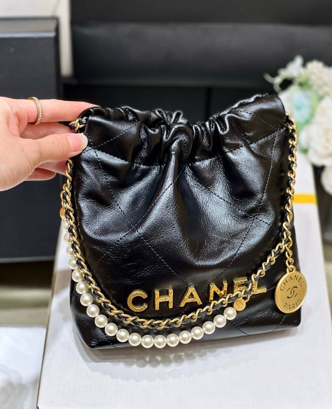 สลับแท้ CHANEL 22 MINI Handbag (Ori)VIP เทพ กระเป๋าสะพายหนังอิตาลีนำเข้างานเทียบแท้ เกรดดีสุด ผ่านทุก ตม. 🤍 งานสั่งตัด ท็อปวีไอพี สลับแท้ 1:1 ภาพถ่ายจากงานขายจริง ใช้งานต่างประเทศได้
