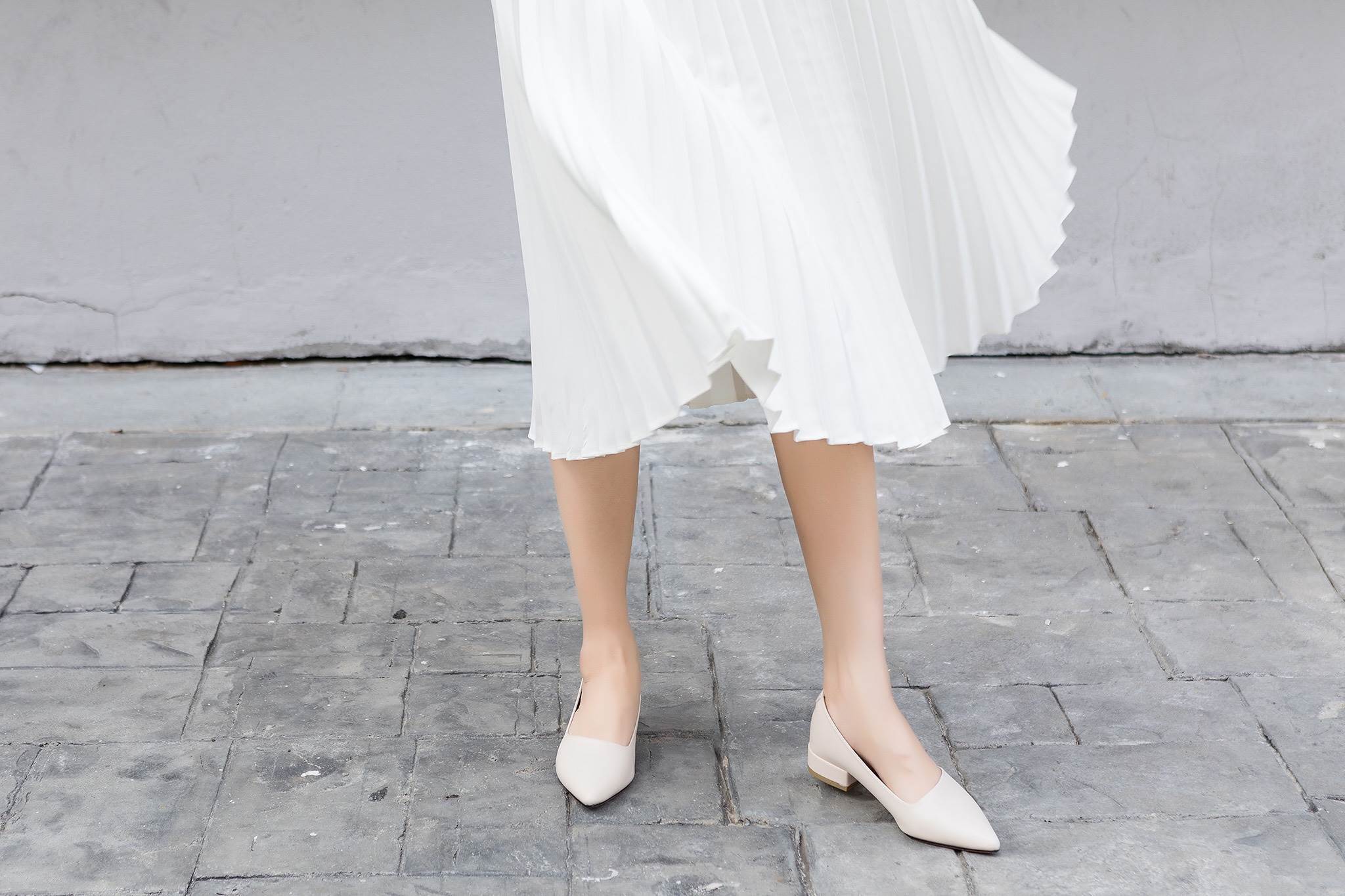 เปิดตัว💘 คัชชู KEEP ' Vimlet ' shoes >>ส้น สูง 1" นิ้ว หัวแหลม ตัดขอบเฉียงด้านบน สวย ดีไซน์เกร๋ >>ราคาน่ารัก เราท้าให้ลอง รองเท้าคัทชู ทรง สวย เหมาะกับ every day every style ของทุกคน >>ตัวปลายรองเท้า ปรับให้กว้างขึ