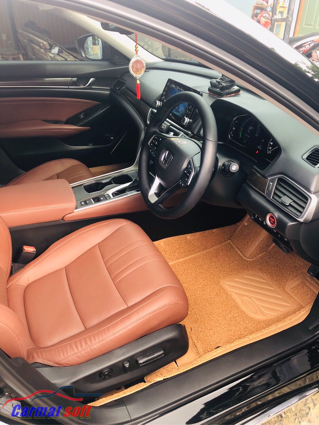 พรมไวนิลดักฝุ่น HONDA ACCORD G10 ปี 2019 แบบรีดขอบ สีชามัวร์ เข้ารูป