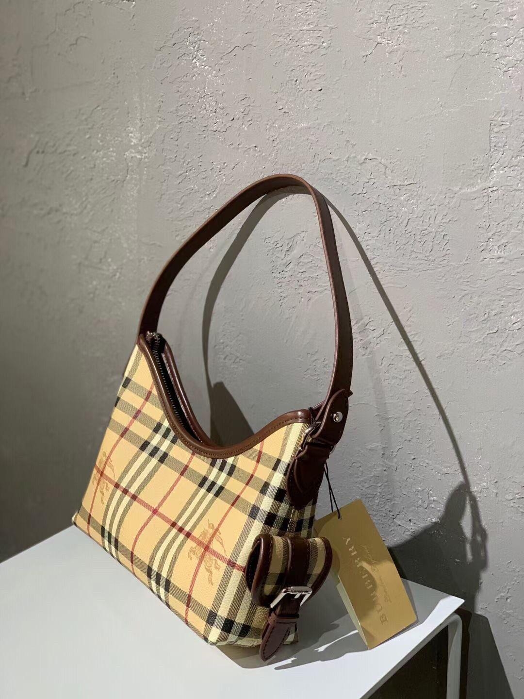 พรีเมี่ยมกิ๊ฟแท้ 100% 】Burberry Bag Vip Gift with Purchase (GWP) พรีเมี่ยมกิ๊ฟ Limited Edition