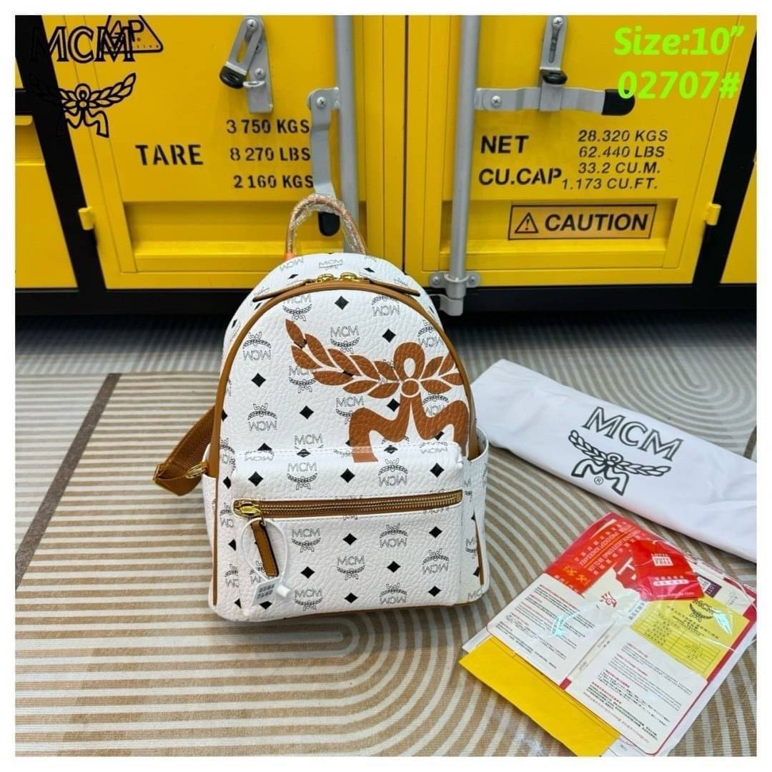 ORI | M.C.M Small Stark Mega Laurel Visetos Backpack กระเป๋าเป้คอลใหม่ไซส์เล็ก ดีไซน์โลโก้ด้านหน้าสวยหรูโดดเด่น Best seller Unisex ของงานเป้จริงๆ ใช้ได้ทั้งหนุ่มๆและสาวๆ