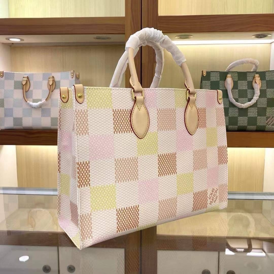 LV OnTheGo / LV Tote Bag กระเป๋าทรงโท้ท โทนสีมีเสน่ห์ที่ผสมผสานเฉดสีพาสเทล เกรดออริ 1:1 ใช้งานต่างประเทศได้