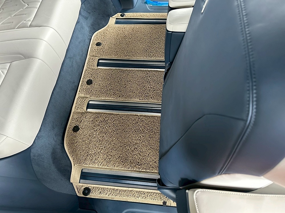 พรมไวนิลดักฝุ่น ZEEKR 009 พรมดักฝุ่นในรถ ซีคเกอร์ เกรดA ใยหนานุ่มพิเศษ เข้ารูป เต็มคัน