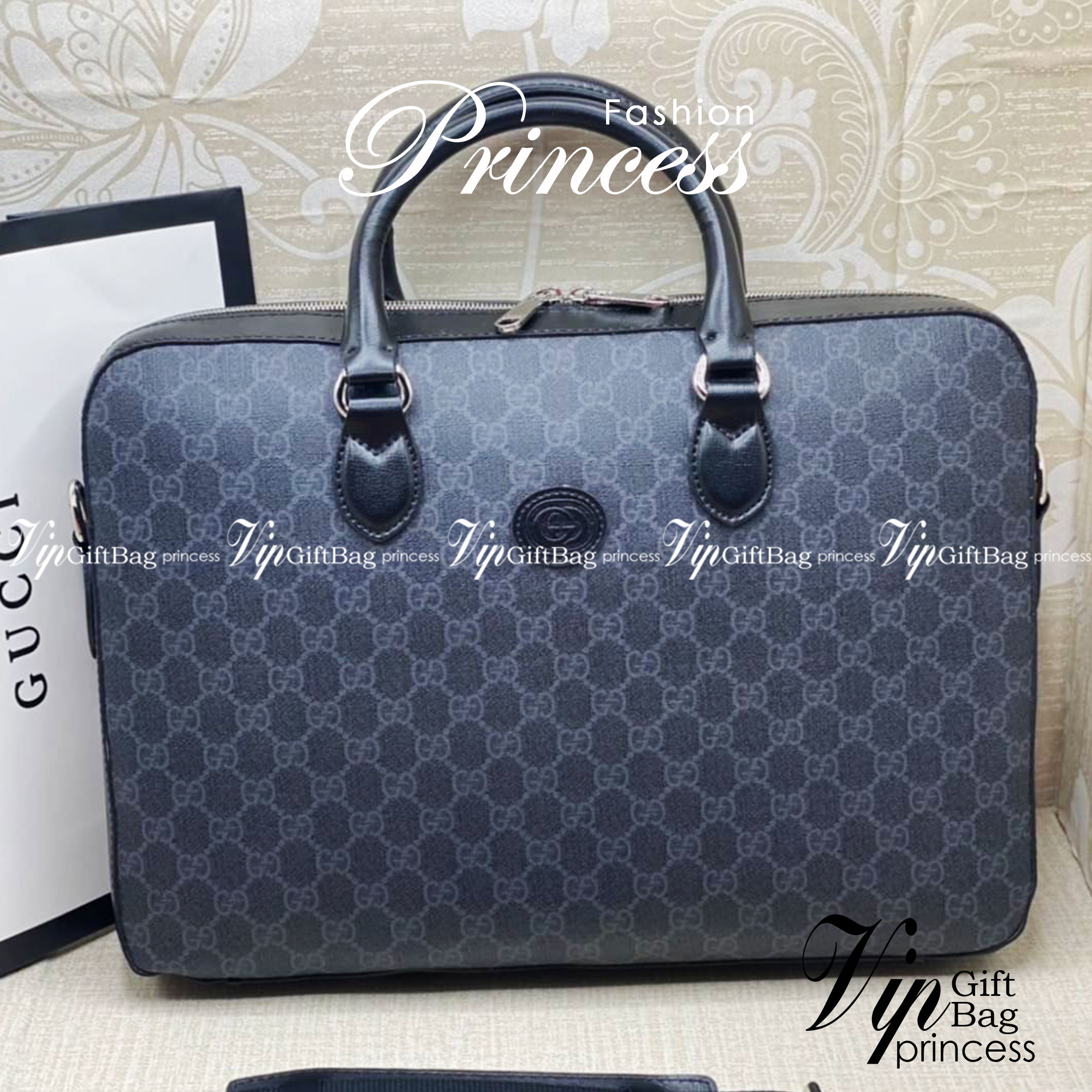 Gucci Supreme Briefcase 40cm GG Supreme work bag / GG laptop bag กระเป๋าสะพายใบใหญ่ ใส่โน้ตบุค/เอกสารได้ พร้อมส่งที่ไทย ภาพสินค้าถ่ายจากงานจริง GG Supreme work bag with Web shoulder strap