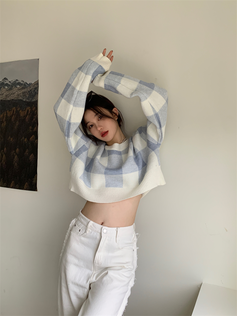 พร้อมส่ง 🥐🥯 Crop cheta ครอปแขนยาวลายตาราง (IN38400)