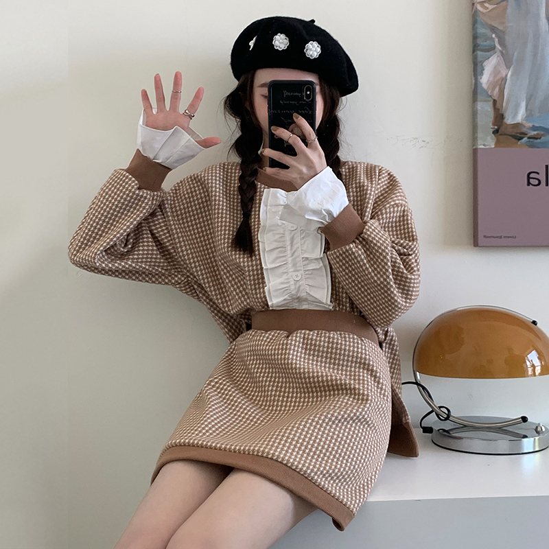 พร้อมส่ง 🍑 Brownie set เซตเสื้อแขนยาวกระโปรงลายตารางแต่งระบาย (IN32726)