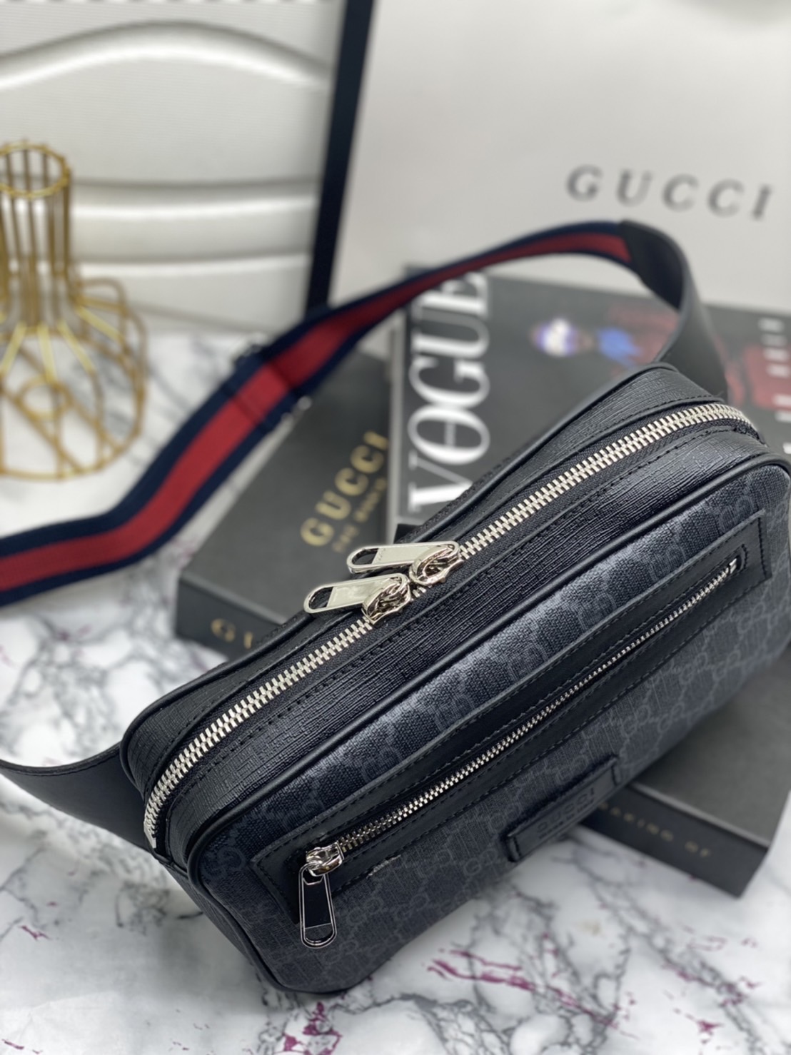 หนังแท้ GUCCI Soft GG Supreme Belt Bag / GG Belt Bag / Soft GG Supreme Belt Bag ไอเท็มที่หนุ่มๆเรียกร้อง กระเป๋าคาดอก/คาดเอว สายสะพายปรับได้ สายสปอร์ต สายแคมป์ปิ้ง หรือจะสายไหน ใบนี้ตอบโจทย์ทุกลุค ง่ายๆเท่ๆ สุดคุ้ม!! ภาพสินค้าถ่ายจากงานขายจริง ใช้งานต่างป