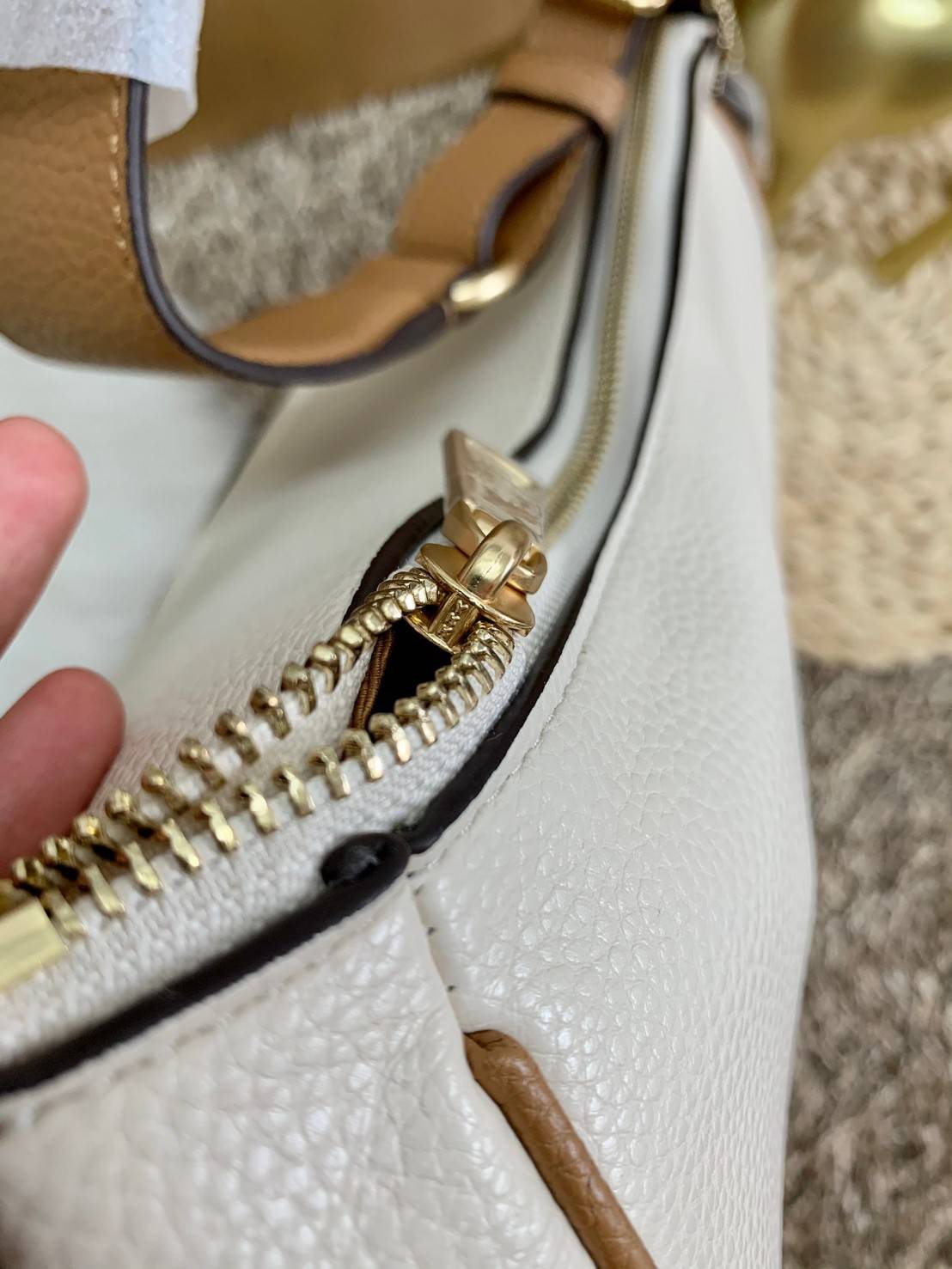 สินค้าออกใหม่ พร้อมคอลเลคชั่นสีใหม่ล่าสุดค่ะ! COACH RORI SHOULDER BAG ((C2855)) พร้อมส่งที่ไทย สวยก่อนใครแน่นอนค่ะ! กระเป๋าสะพายไหล่ หนังแท้ชั้นดีที่สุด หนังนิ่ม ทรงสวย หลงรักแน่นอนค่ะ😘