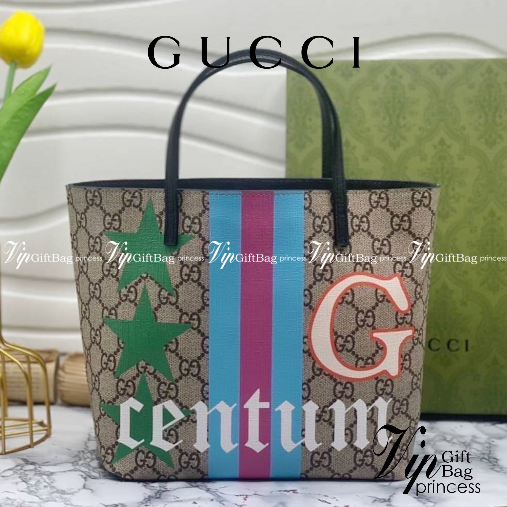 (รวมแบบ) หนังแท้ GUCCI Animal-Friendly Gucci Kid GG Supreme Tote Bag ลายใหม่น่ารักมากเลยค่าา งานหนังแท้ทรงตั้งสวย ขนาดกะทัดรัด จุของได้เยอะ ใช้ได้ทั้งเด็กและผู้ใหญ่ น่ารักมากค่ะ