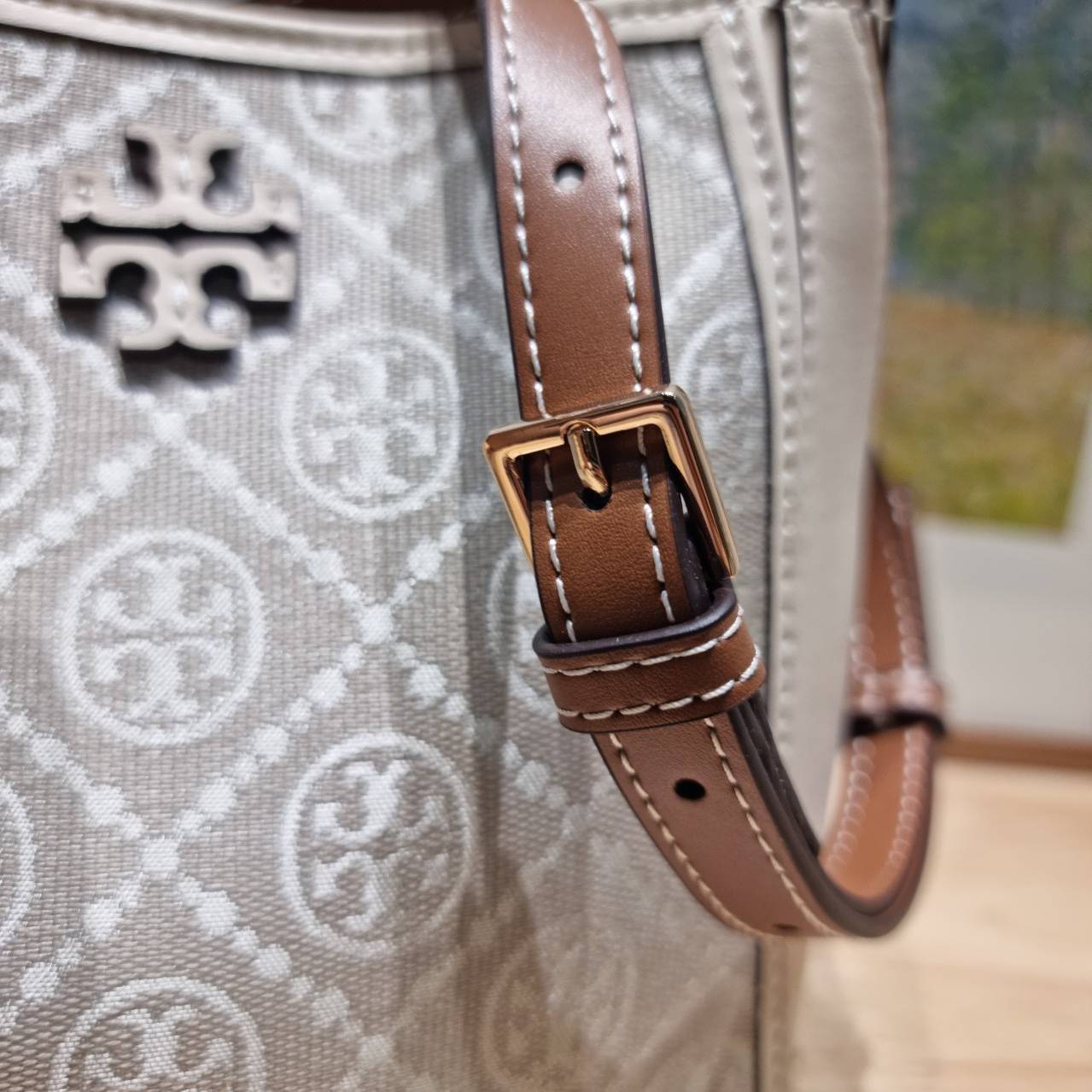 TORY BURCH SMALL T MONOGRAM MCGRAW BUCKET BAG กระเป๋าทรงบัคเก็ตโมโนแกรม เกรดออริ สลับแท้ 1:1 ใช้งานต่างประเทศได้