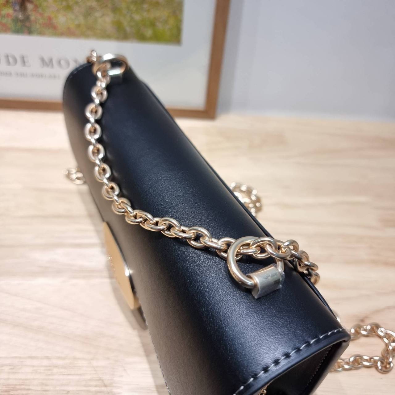 COACH CR528 ELIZA FLAP CROSSBODY IN SIGNATURE CANVAS กระเป๋าสะพายสุดหรู ดีไซน์โลโก้รุ่นใหม่สวยเด่น เกรดท็อปออริ เกรดดีสุด สลับแท้ 1:1