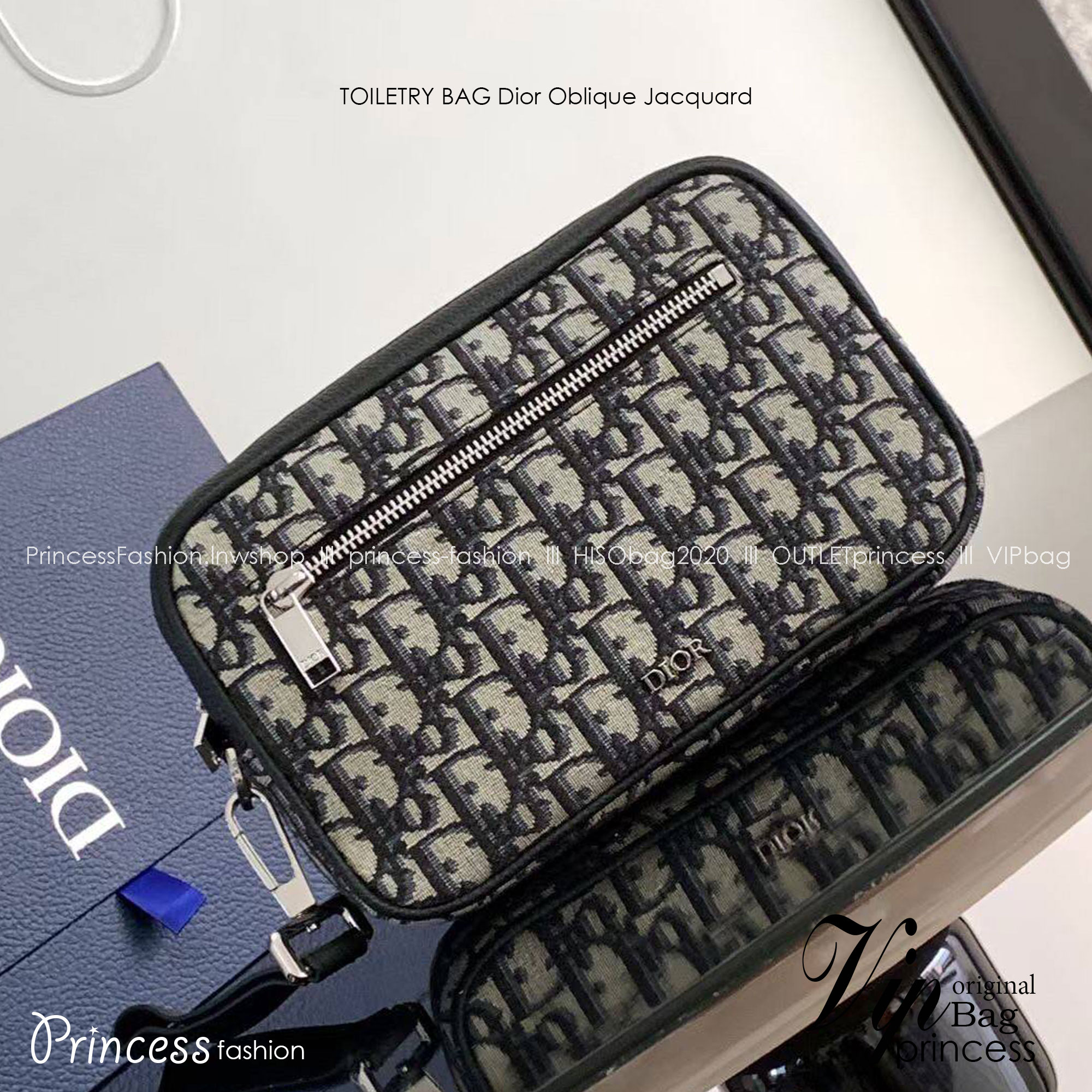 DIOR TOILETRY BAG Oblique Jacquard / Dior Toiletry Handbag พร้อมส่ง กระเป๋าถือมีสายคล้องมือ สวยหรูหราเป็นเอกลักษณ์แบรนด์ **สินค้าเกรดท็อปออริจินอล 1:1 สลับแท้ เกรดดีสุด ใช้งานต่างประเทศได้