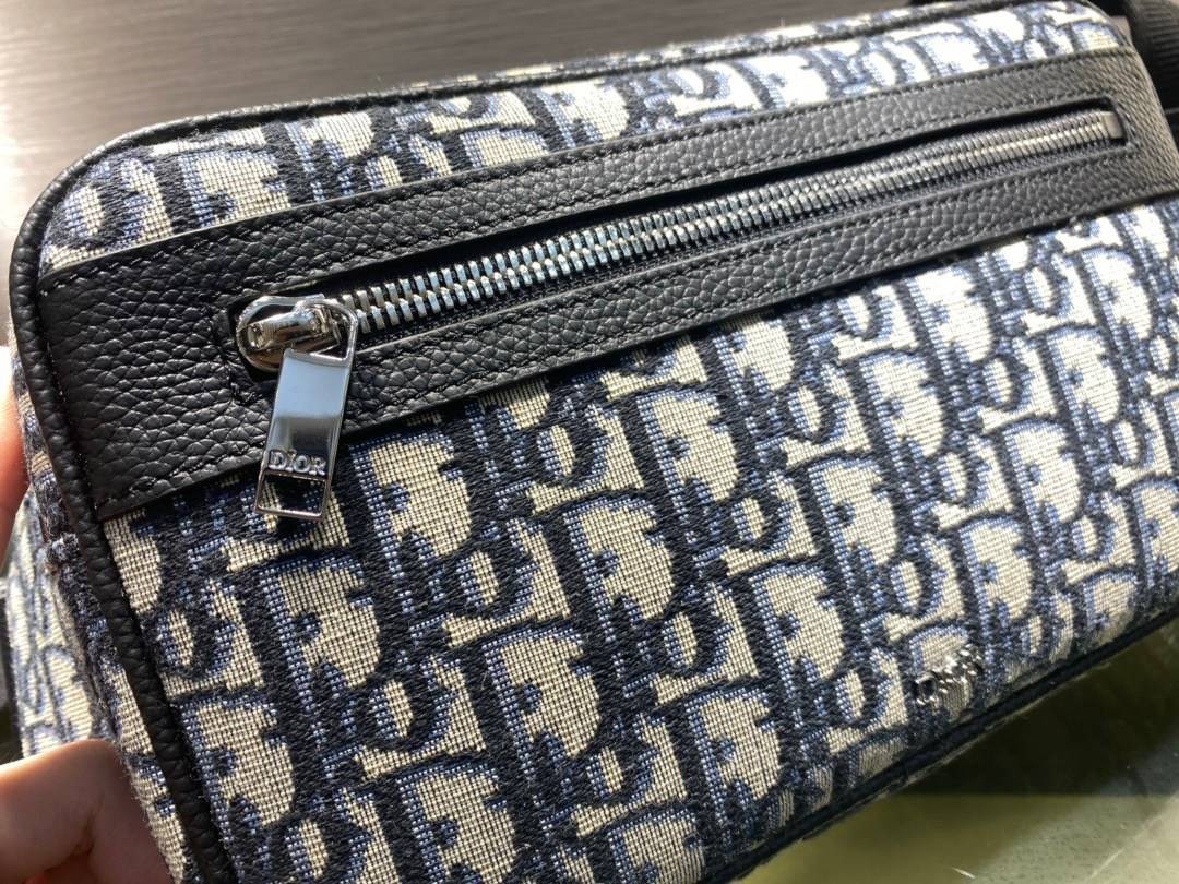 หนังแท้ DIOR BEIGN AND OBLIQUE JACQUARD WAIST BAG / DIOR Belt Bag พร้อมส่งที่ไทย งานหนังแท้และผ้าแจ็คการ์ดออริจินอล ภาพสินค้าถ่ายจากงานขายจริง ใช้งานต่างประเทศได้