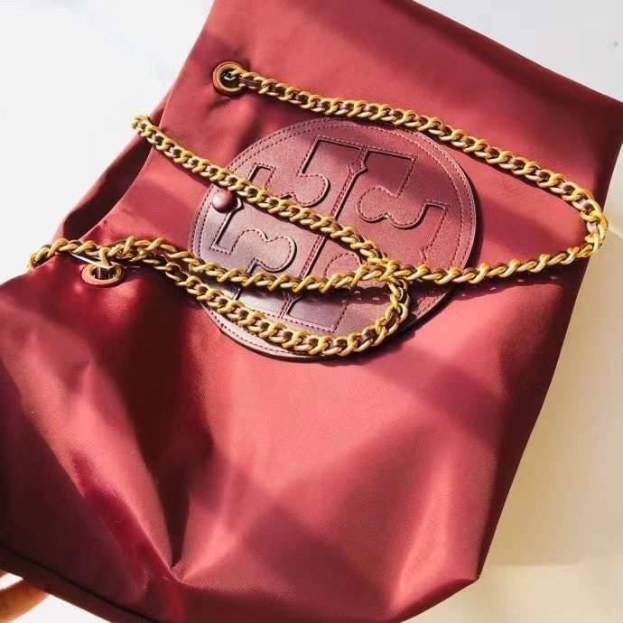 TORY BURCH Ella Chain Tote 32cm / TORY TOTE NYLON BAG พร้อมส่ง 4 สี กระเป๋าสะพายทรงโท้ท จุของได้เต็มที่ น้ำหนักเบา รูปทรงคลาสสิคชวนใช้