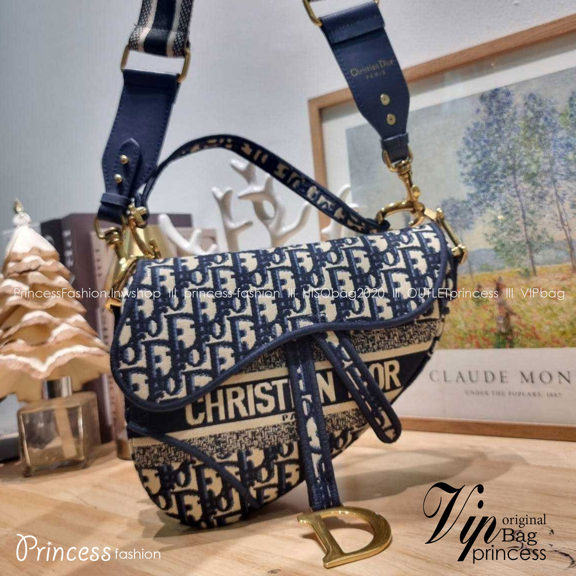 Saddle Bag Blue Dior Oblique Embroidery / CD SADDLE BAG OBLIQUE JACQUARD กระเป๋าสะพายทรงสวยไม่ซ้ำใคร กิมมิคในตัว ดูแพง ดีไซน์ย้อนยุค เรียบหรู