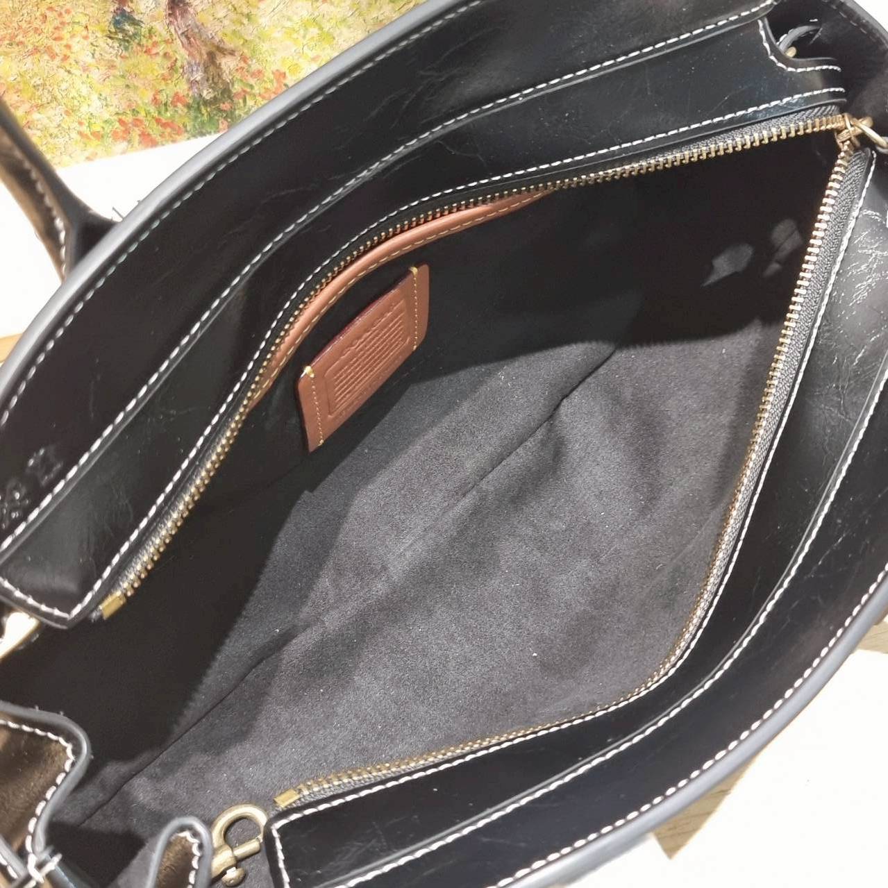 ORI หนังแท้ | Coach Empire carryall bag กระเป๋าสะพายทรงโฮโบ รุ่นใหม่ล่าสุดมาแรงมากๆ จึ้งสุดๆ ดีไซน์เฉี่ยว เก๋ สะพายไปคาเฟ่ ไปเที่ยวถ่ายรูปสวยๆ คือเหมาะสุดๆ