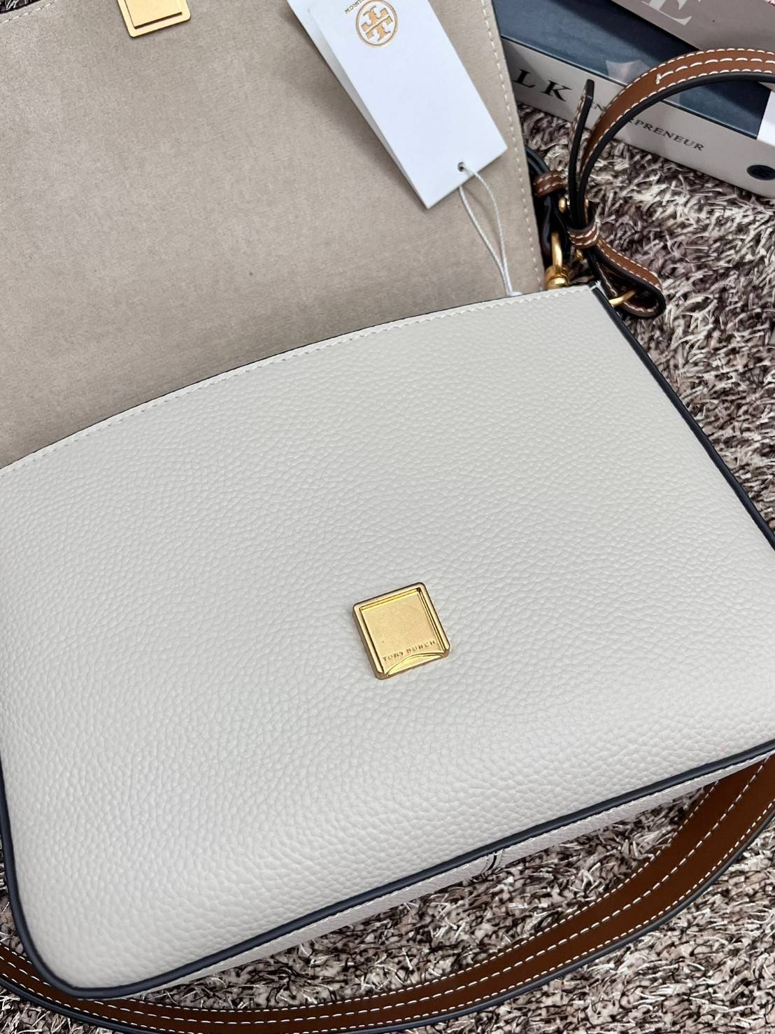 พร้อมส่ง 2 สี TORY BURCH FELIX CONVERTIBLE SHOULDER BAG กระเป๋าสะพาย เกรดท็อปออริ เกรดดีสุด สลับแท้ 1:1 ใช้ต่างประเทศได้