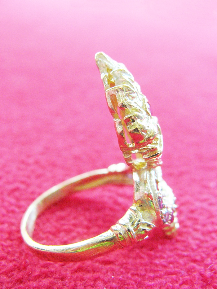 สินค้าหมดค่ะ แหวนพญานาคทองเหลืองพลอย7สี เสริมดวงบารมี แบบ3ค่ะ