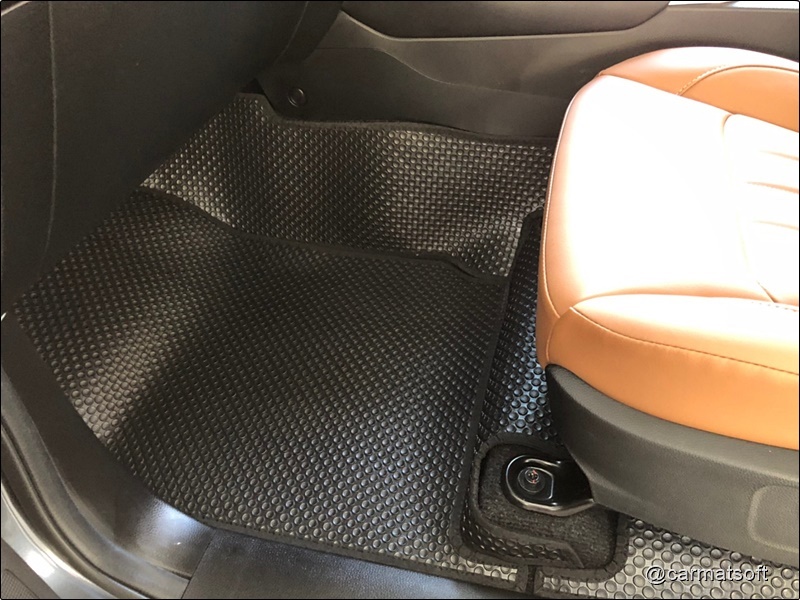 ยางปูพื้นรถยนต์ ISUZU MU-X 2021 พรมกระดุมเม็ดเล็ก สีดำ เข้ารูปตรงรุ่น เต็มคัน