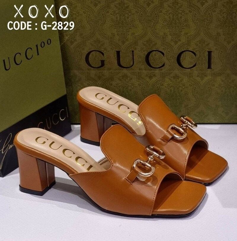 Gucci Mid Heel รองเท้าส้นกลาง 3 นิ้ว งานสวม สวย เก๋ วัสดุหนัง PU ทรงเปิด ด้านบนติดอะไหล่สีทอง ส้นแท่ง ยื่น เดิน ใช้งานง่าย น้ำหนักเบา แมทส์ชุดง่าย