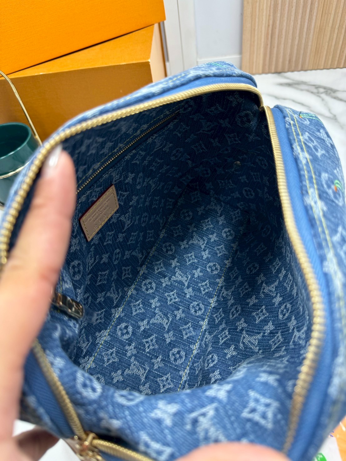 ORI หนังแท้ | LV x TM Cosmetic Pouch GM Monogram cherry denim กระเป๋าทรงพอช กระเป๋าเครื่องสำอางสไตล์โมโนแกรมเดนิม ตกแต่งด้วยงานปักเชอร์รี่สุดน่ารัก