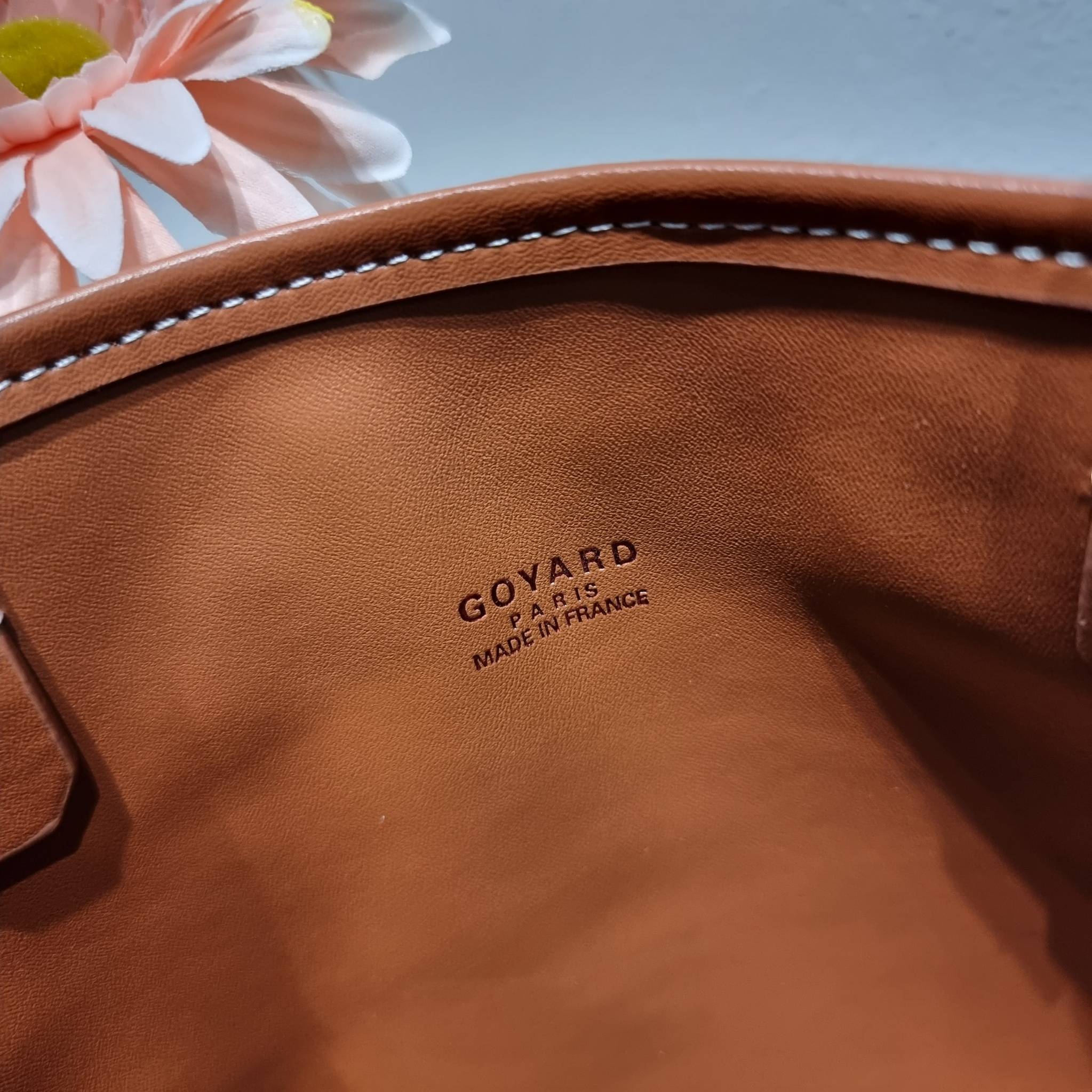 GOYARD ANJOU REVERSIBLE TOTE กระเป๋าสะพายทรงโท้ท ใบใหญ่จุใจ!! กลับด้านใช้ได้ทั้ง 2 ด้าน มาครบสีขายดี เลิศทุกสี รูปทรงคลาสสิค