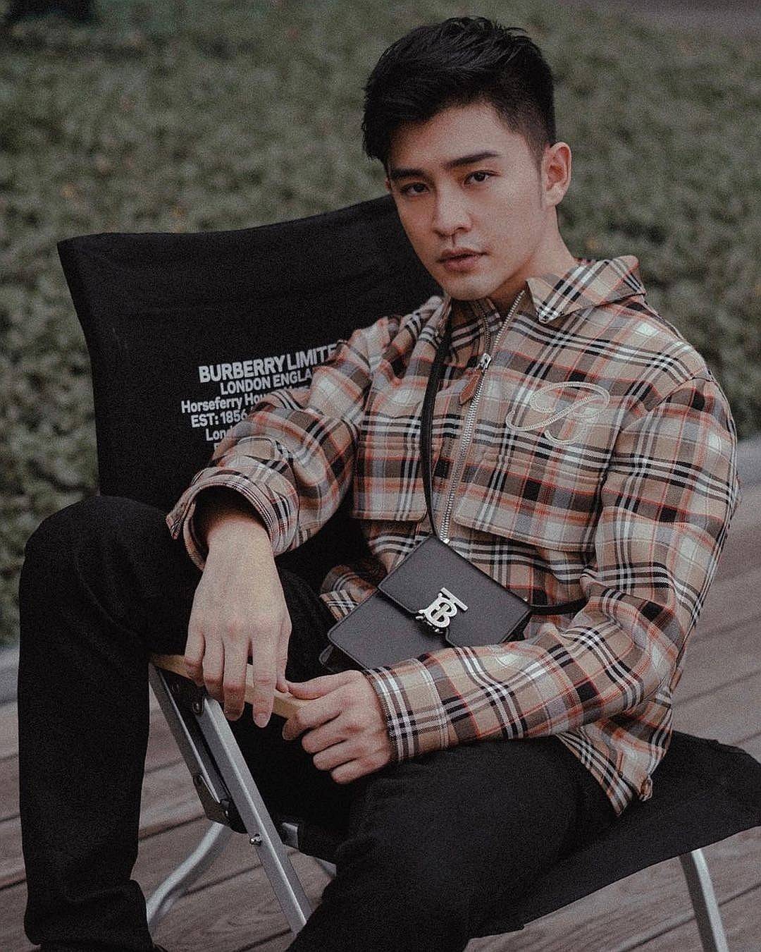 BURBERRY FRAGRANCES CROSSBODY BAG VIP GIFT WITH PURCHASE (GWP) กระเป๋าสะพายพรีเมี่ยมกิ๊ฟ Limited Edition จากน้ำหอม BURBERRY DUTY FREE